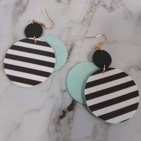 Layered Black & White Stripes with Aqua Drop Earrings - Picture 2 of 4